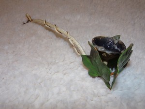 lot 129 image: VINTAGE DECORATIVE METAL CANDLE SNUFFER - MADE IN ITALY