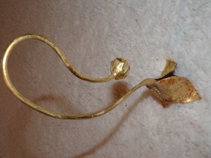 lot 139 image: VINTAGE BONSOIR 21 CANDLE SNUFFER