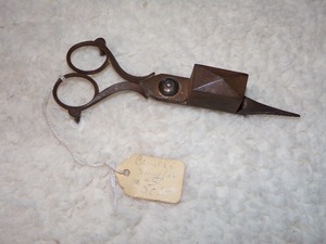 lot 157 image: VINTAGE CANDLE WICK SNUFFER TRIMMER SCISSORS STICK CUTTER&nbsp