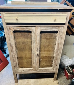 lot 13 image: Antique Distressed Look 55x32.5x15 Pie Safe