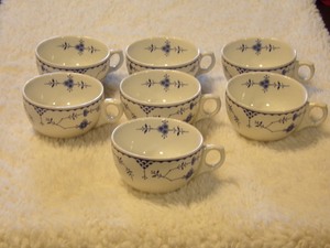 lot 165 image: 7 FURNIVALS LIMITED ENGLAND CHINA TEA CUPS