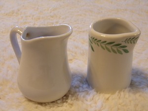 lot 176 image: MINI PORCELAIN PITCHERS - ONE MADE IN BRAZIL, ONE IS USA