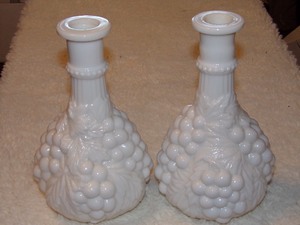lot 188 image: 2- VINTAGE WHITE GLASS 9 VASE wEMBOSSED GRAPES