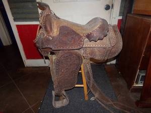 lot 36 image: Vintage Leather Saddle