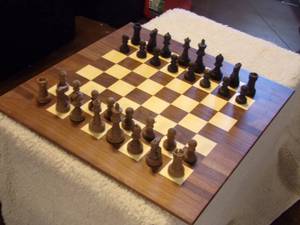 lot 38 image: Drueke Walnut & Maple Wooden Chess Board With Wooden Chess Pieces