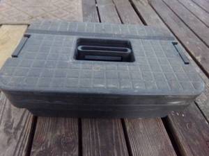 lot 221 image: Plastic Tool Caddy