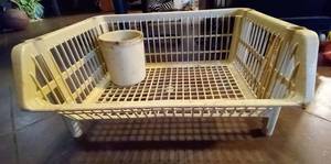 lot 245 image: Large Plastic Stack Basket & The Pampered Chef Limited Pottery Vase