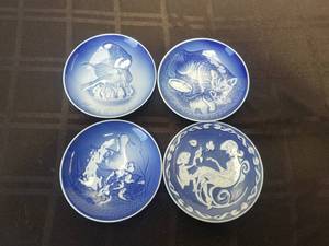 lot 106 image: Selection of 4 vintage Mors Dag - 1970, 71, 73(2) - Mothers Day plates