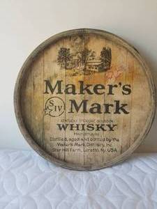 lot 10 image: Makers Mark Whiskey wall hanger - signed by one of the Master Distillers