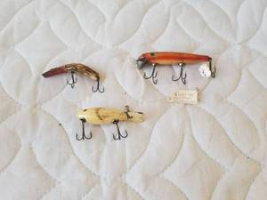 lot 19 image: Selection of vintage fishing lures - Pfluger, Kautsky