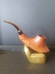 lot 4 image: Vintage estate smoking pipe