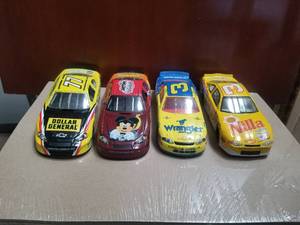 lot 72 image: Selection of 4 124 Nascar racecars - Earnhardt, Earnhardt Jr.,