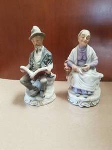 lot 92 image: 2 figurines by Ardco