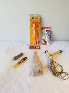 lot 133 image: Selection of hunting supplies - mostly wild game calls