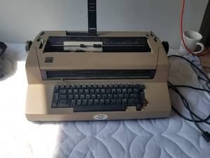 lot 152 image: Vintage IBM typewriter