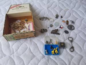 lot 228 image: Selection of miniature collectibles and cigar box