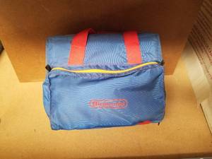 lot 333 image: Vintage soft carry case for Nintendo console and accessories