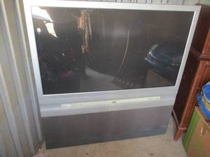 lot 40 image: Vintage -BIG-RCA Monitor 52 Virtual TV With Dolby Surround On Casters With Remote