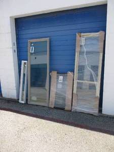 lot 90 image: 4-Like New Never Installed Windows, Vinyl Frames. Note X The Money
