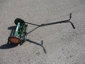 lot 98 image: SCOTTYS 15- Manual Push Mower