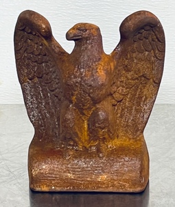 lot 8 image: 6 Vintage Frazier &amp Fraizer Cast Iron Bald Eagle Sculpture - Made in Coolidge, TX