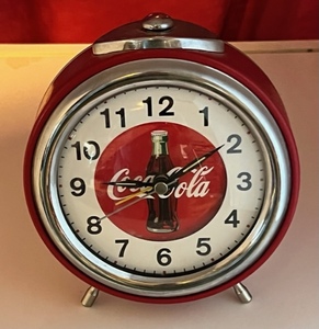 lot 36 image: Vintage Coca-Cola Retro Table Alarm Clock