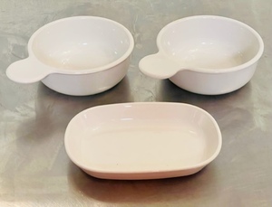 lot 49 image: Lot of 1 Corning Ware Side Kick P-140-B (4.5x6 3.4) Snack Plate &amp 2 Grab It 15oz Bowls