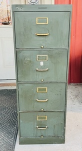 lot 63 image: Vintage 4 Drawer Shaw-Walker Filing Cabinet wBrass Hardware