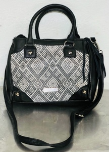 lot 82 image: Black &amp White Diamond Pattern Steve Madden Purse