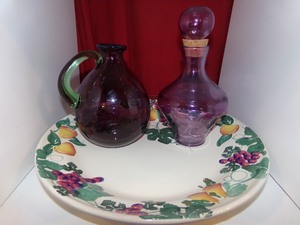 lot 105 image: Pier One 14 Fruit Pattern Serving Platter Hand Painted in Italy w2 Purple Glass Decanters