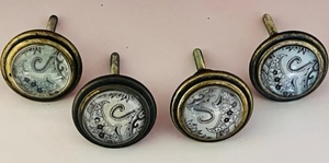 lot 112 image: 4 Brass wGlass and Paisley Inlay Vintage Drawer Pulls
