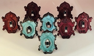 lot 113 image: 8 Antique Metal Keyhole Pattern Drawer Pulls&nbsp