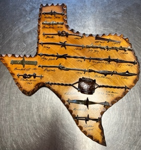 lot 126 image: Wooden Texas Plaque wBarbed Wire From 1800s - Made by Ellis Barrier, Gunter, Texas