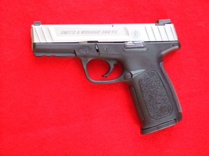 lot 1 image: Smith &amp Wesson SD9 VE Compact Frame Size 22.4oz 7.2 9mm Pistol w16 1 Rounds Capacity (Also See Description Below)