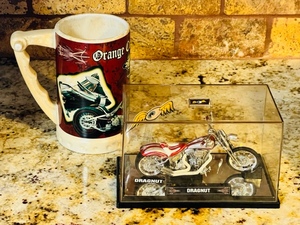 lot 178 image: Von Dutch Dragnut Red &amp Silver Kustom Bikes 118 Scale wOrange County Chopper Stein&nbsp