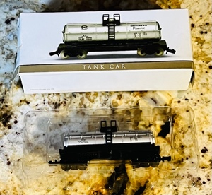 lot 183 image: High Speed Metal Products HO Scale Southern Pacific Tank Car