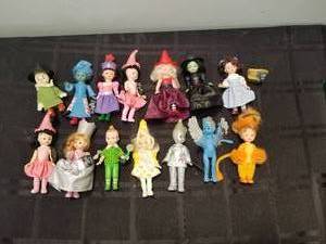 lot 196 image: Madame Alexander - McDonalds dolls - set of 14 - Wizard of Oz