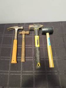 lot 162 image: Selection of hammers