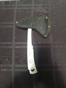 lot 179 image: Set of Perfect Point axes in carry pouch