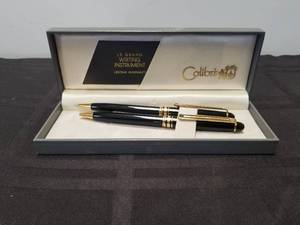 lot 208 image: Colibri - Le Grand writing instrument set in case