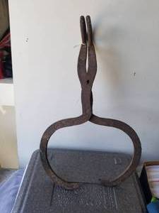 lot 189 image: Vintage ice tongs