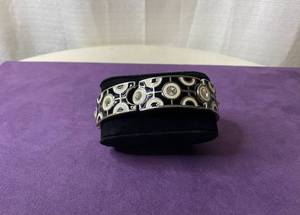lot 15 image: PREMIER DESIGNS BRACELET IN STYLE, DESIGN, AND COLOR(S) SHOWN.
