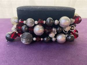 lot 72 image: PREMIER DESIGNS BRACELETS IN STYLE, DESIGN, AND COLOR(S) SHOWN. (SOLD 3 X THE MONEY)