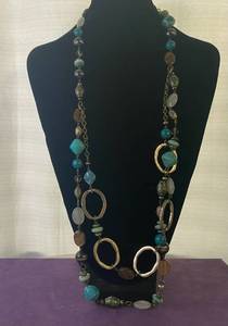 lot 96 image: PREMIER DESIGNS NECKLACE IN STYLE, DESIGN, AND COLOR(S) SHOWN.