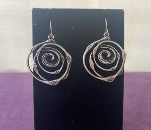 lot 97 image: PREMIER DESIGNS PAIR OF EARRINGS IN STYLE, DESIGN, AND COLOR(S) SHOWN.