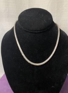 lot 143 image: PREMIER DESIGNS NECKLACE IN STYLE, DESIGN AND COLOR SHOWN.