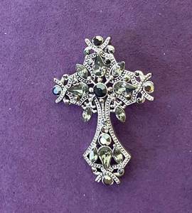 lot 82 image: PREMIER DESIGNS PENDANT IN STYLE, DESIGN, AND COLOR(S) SHOWN.