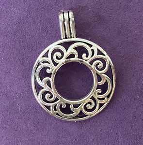 lot 115 image: PREMIER DESIGNS PENDANT IN STYLE, DESIGN, AND COLOR(S) SHOWN.