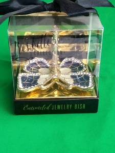 lot 65 image: JEWELRY DISH