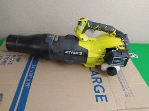 lot 40 image: RYOBI FULL CRANK 2 CYCLE BLOWER